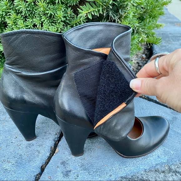 Coclico Odanak ankle wrap booties - Picture 8 of 16